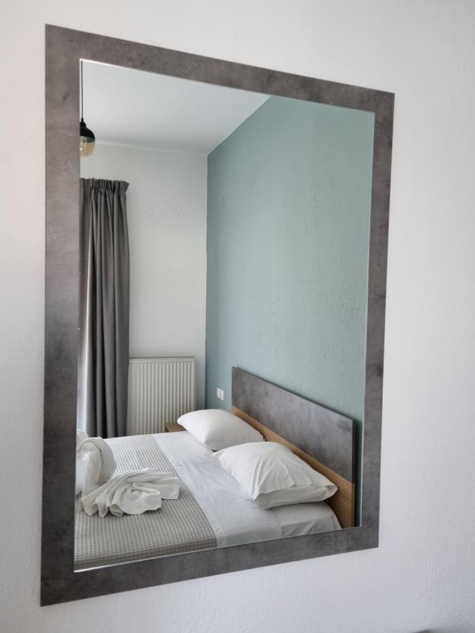 Ferienwohnung Chriselia Nea Roda Exterior foto